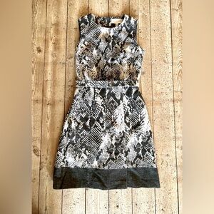 BOSS Hugo Boss Daneki Gray White Snakeskin Jacquard A-Line Dress Sz 4